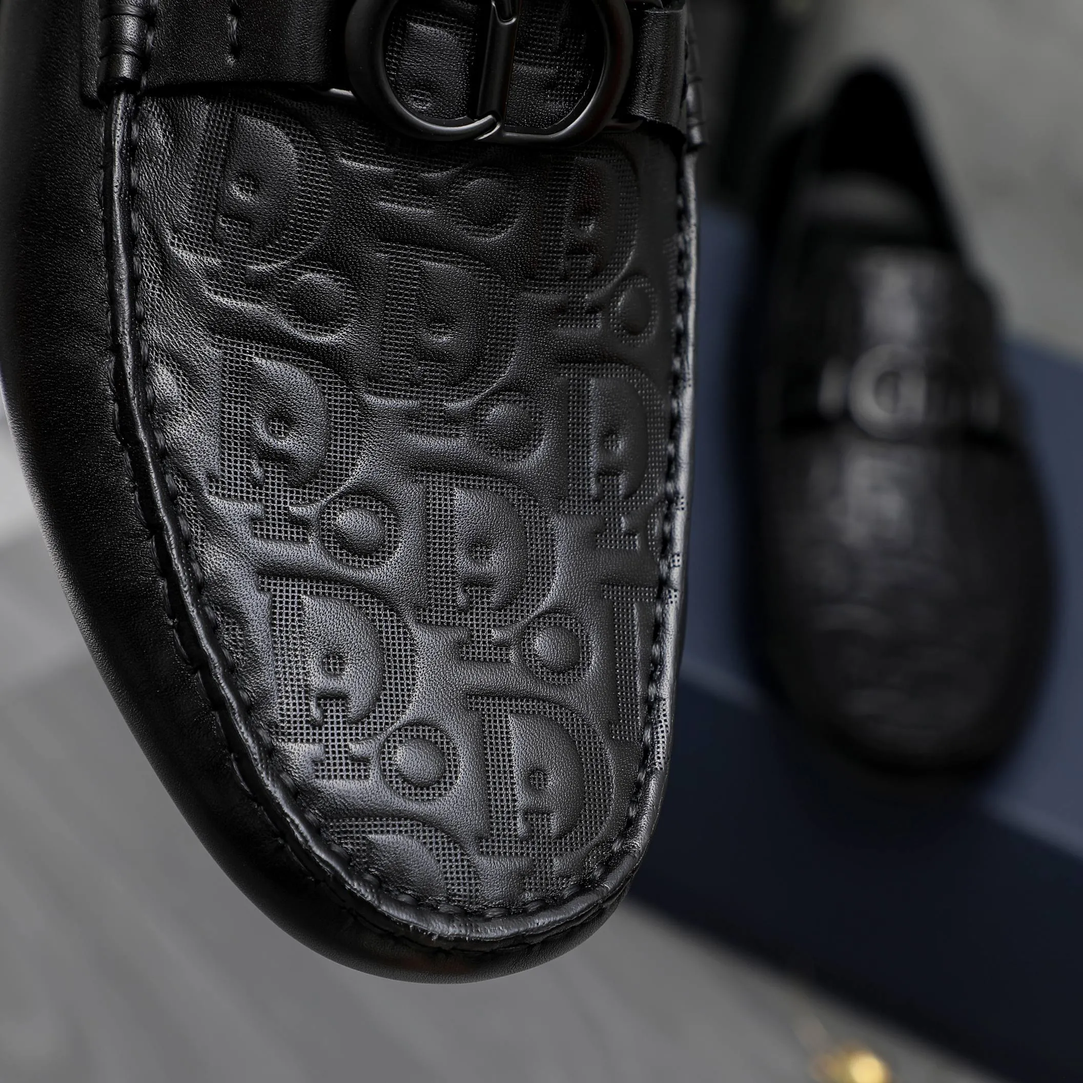 Men's shoes 💰400 Product trademark: Dior "Dior" casual slip-on shoes Regular size: 38-45 (45 is custom-made and non-returnable) Product materials: Selected cowhide embossed upper, pigskin lining, rubber outsole